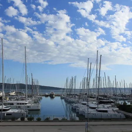 Apartment Gallery Kastela Exterior photo
